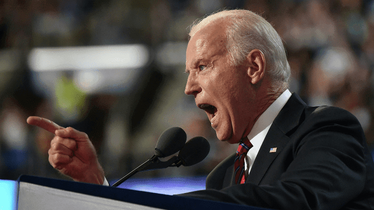 La administración Biden está tratando de criminalizar los memes y la sátira política