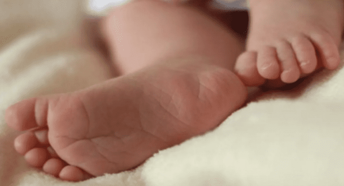 Muere bebé de once meses: Su padre es acusado de violación