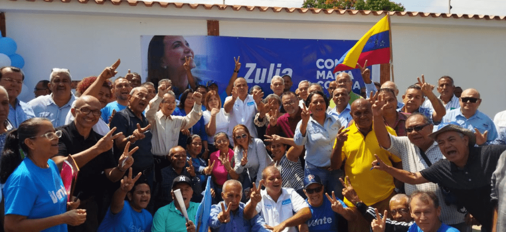 En Maracaibo: instalan voluntariado con María Corina Machado