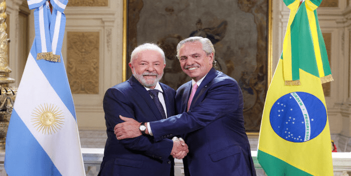 Fernández y Lula dialogan sobre los avances de los acuerdos comerciales