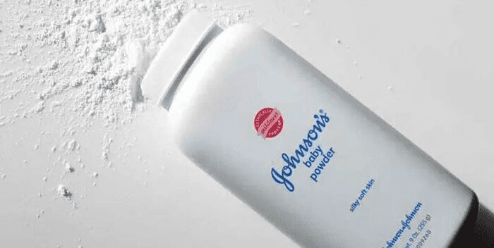J&J ofrece pagar hasta $8.900 millones por demandas sobre talco