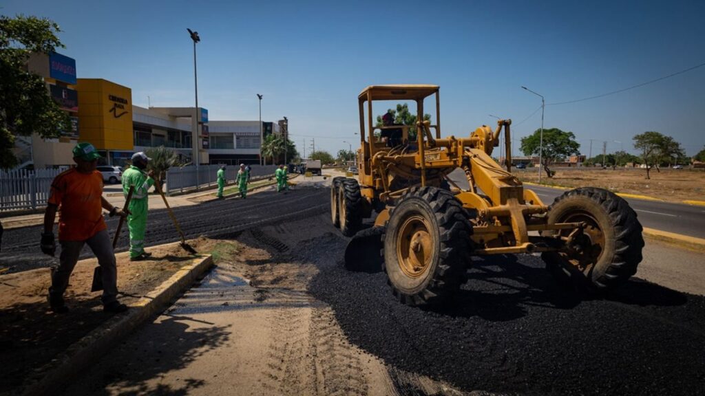 Arrancan trabajos de bacheo en la Urbanización Ciudadela Faría