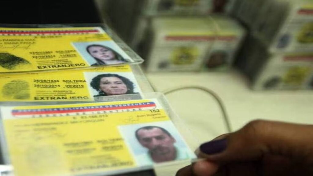¡ATENCIÓN! Denuncian que delincuentes colombianos están comprando cédulas venezolanas falsas en Bucaramanga