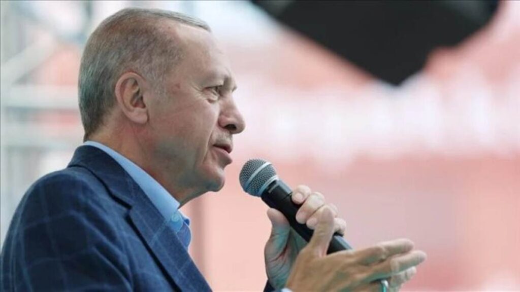 Erdogan no logró más del 50% de los votos y se disputará la presidencia en segunda vuelta