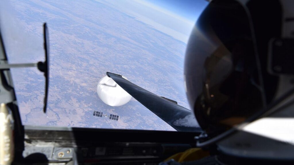 Taiwán halló restos de un globo chino cerca de un archipiélago