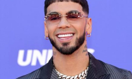 Anuel AA reveló que continúa con el tatuaje en honor a su ex Karol G