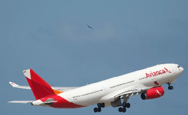 Tragedia en las alturas: Pasajero murió en avión de Avianca y aterrizó de emergencia en Maiquetía