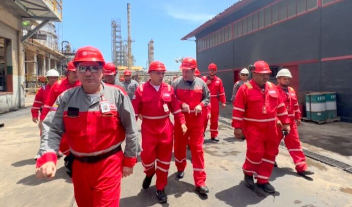 El Presidente de PDVSA Tellechea Ruíz constató capacidad productiva de la industria petrolera