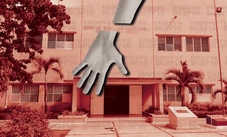 (VIDEO) Le cortan mano a un estudiante en liceo de San Pedro de Macorís