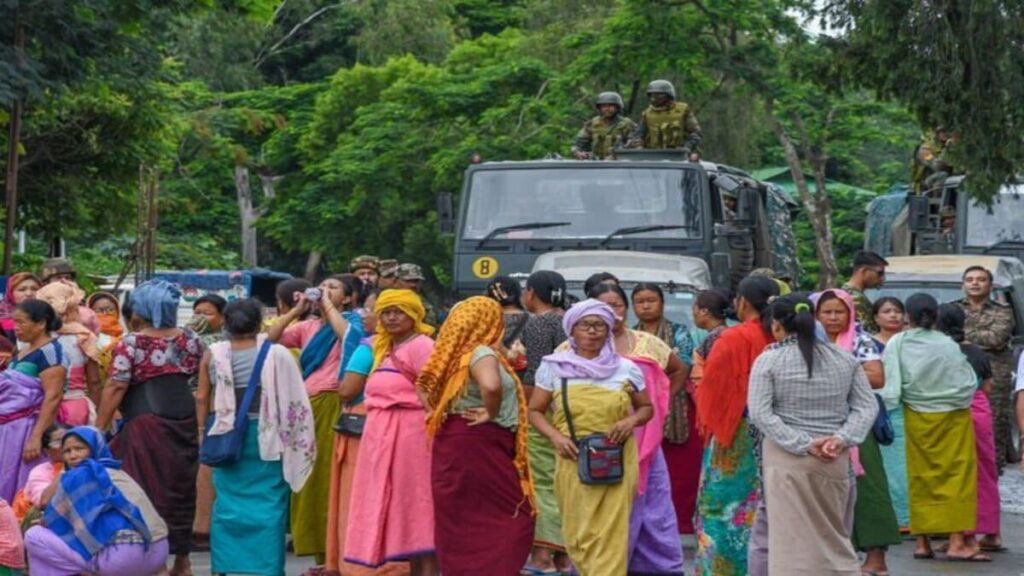 ¡Indignación! en las calles de la India después de que mujeres fuesen forzadas a desfilar desnudas