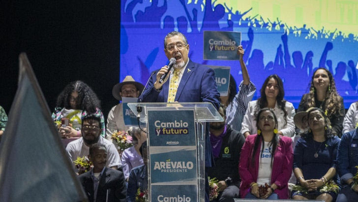Izquierdista Bernardo Arévalo gana las elecciones y será el próximo presidente de Guatemala