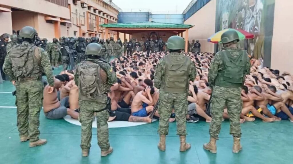Allanaron la cárcel más peligrosa de Ecuador: había armas, municiones, drogas, una pecera gigante y hasta una granja (Video+Fotos)