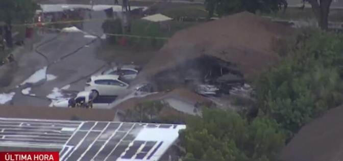Florida: Helicóptero de los Bomberos de Broward se estrella en una vivienda de Pompano Beach