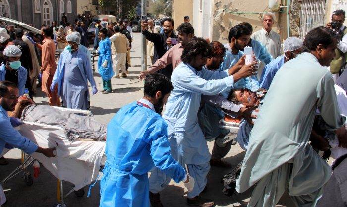 Al menos 52 muertos y más de 50 heridos en ataque suicida en Pakistan (Video)