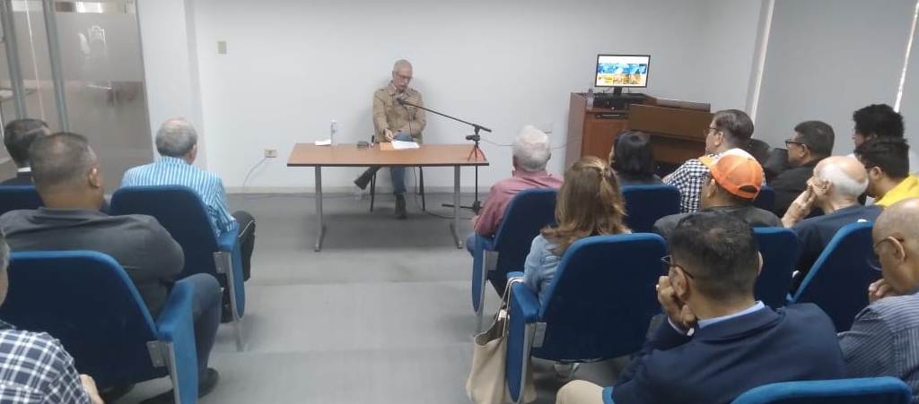 Dictan Clase Magistral en cierre del ciclo de conferencias con Rafael Arraiz Lucca