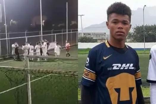 La brutal paliza que recibió un futbolista colombiano en México lo mandó a estado de coma (Video)
