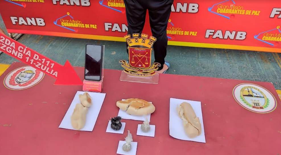 Detenido hombre por la GNB-Zulia que llevaba panes rellenos con droga (Fotos)