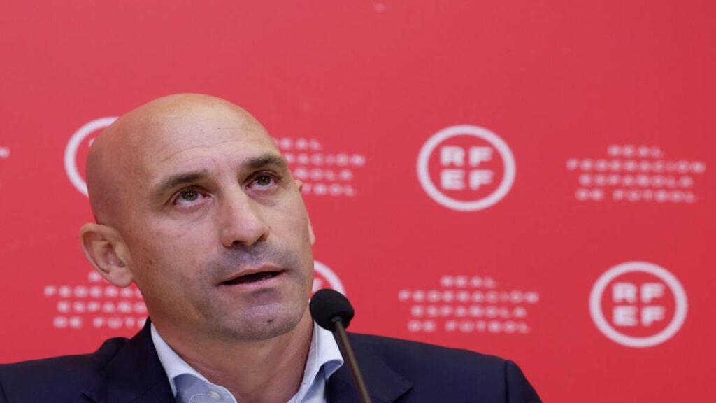Rubiales ante el juez: declara por primera vez por el beso a Jenni Hermoso en el Mundial femenino