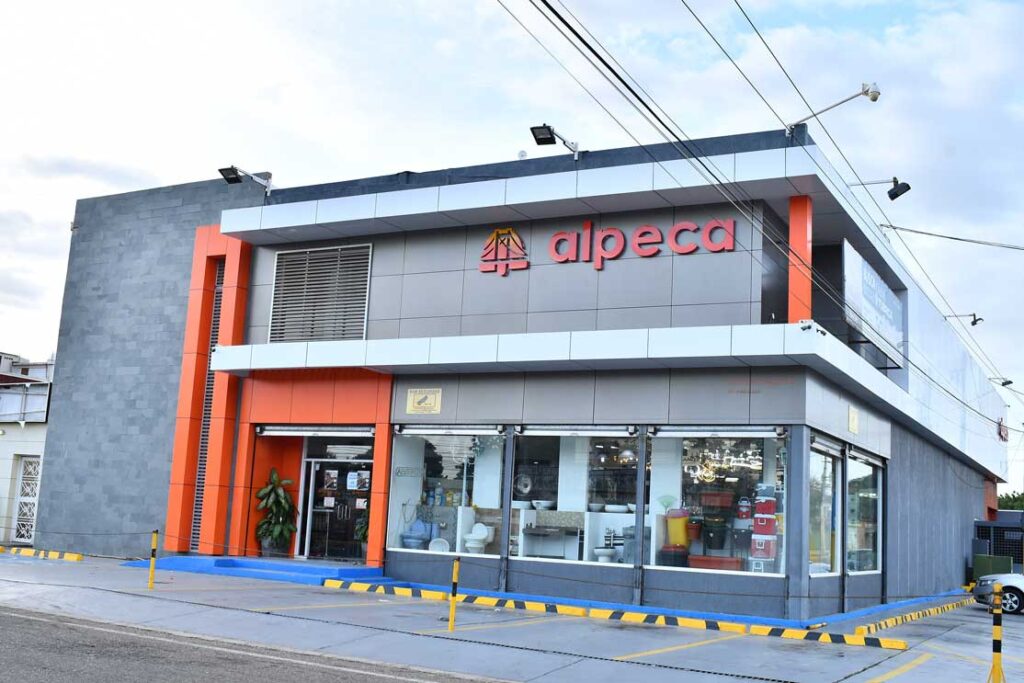 ALPECA arriba a sus 30 años siendo pioneros en el ramo ferretero