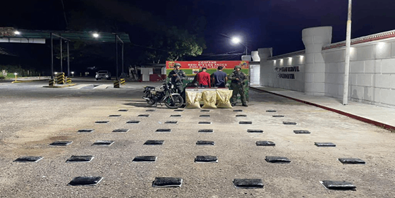 Detienen a dos hombres con más de 21 kilos de marihuana en Táchira