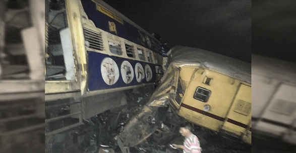 ¡TRAGEDIA EN LA INDIA POR CHOQUE DE TRENES! Contabilizan 13 personas muertas