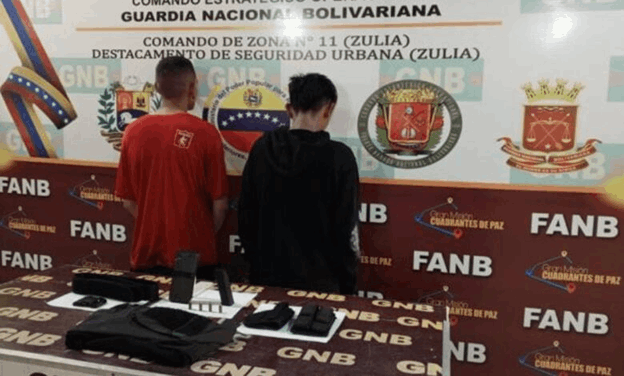 Dos hombres se hacían pasar por funcionarios policiales y la comunidad los denunció