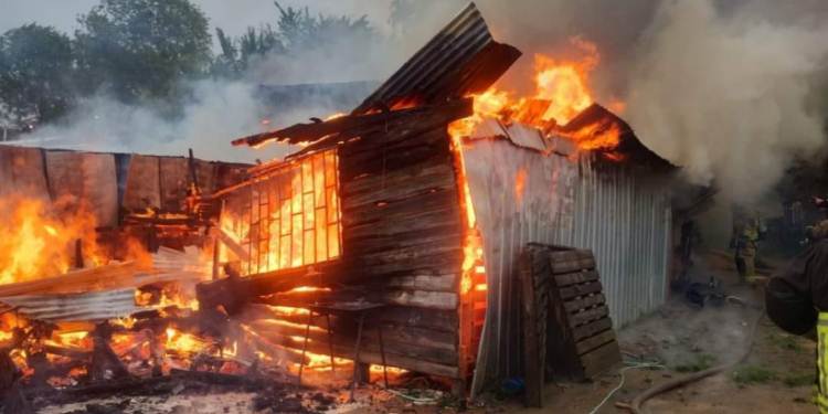Gobierno de Chile lamenta incendio que dejó 14 venezolanos muertos y enviará delegación especial a la zona