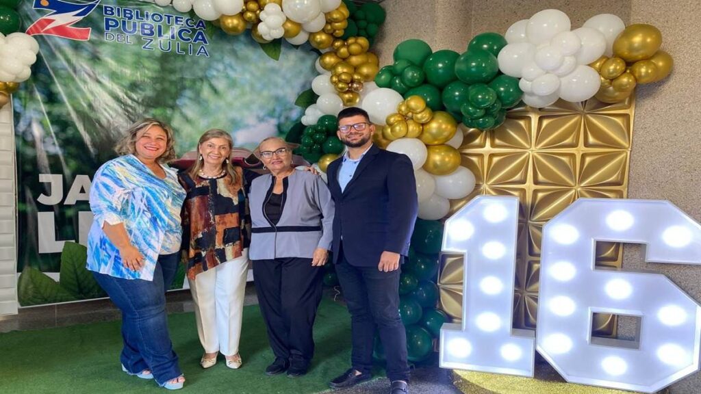 Biblioteca Pública del estado Zulia «María Calcaño» celebró Décimo Sexto Aniversario de su reapertura con Conversatorio (FOTOS)