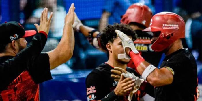 Cardenales se mantiene en el segundo lugar tras vencer a Tiburones