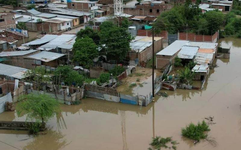Lluvias dejan 2 mil afectados en Perú