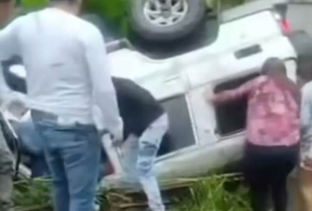 EN VIDEO: El rescate de una alcaldesa oficialista tras sufrir aparatoso accidente
