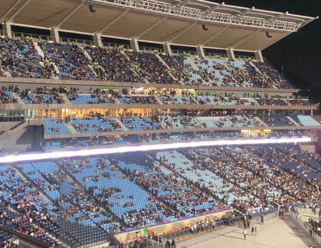 Estadio monumental Simón Bolívar se quedó a medias en el concierto de Maluma