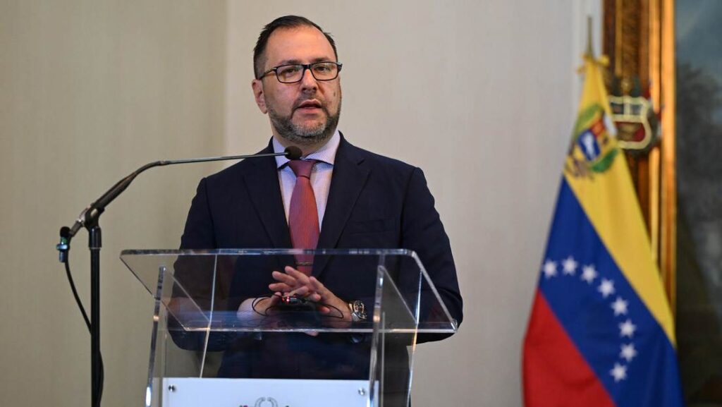 Canciller de Venezuela, Yvan Gil, reaccionó a declaraciones de representante del Centro Carter Venezuela