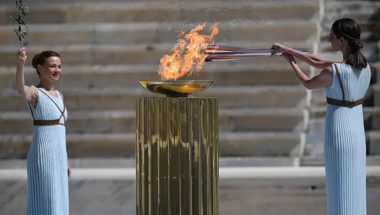 La llama olímpica va rumbo a París 2024 y se encenderá el 16 de abril