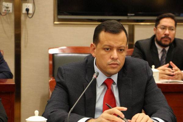 Exministro Simón Zerpa entregó a EE.UU. itinerario de Alex Saab que permitió su captura en Cabo Verde