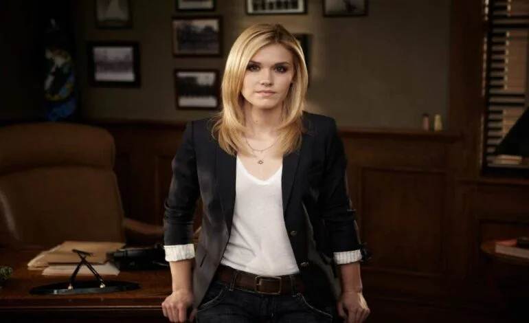 La actriz Emily Rose dice que Dios está en el centro de su carrera