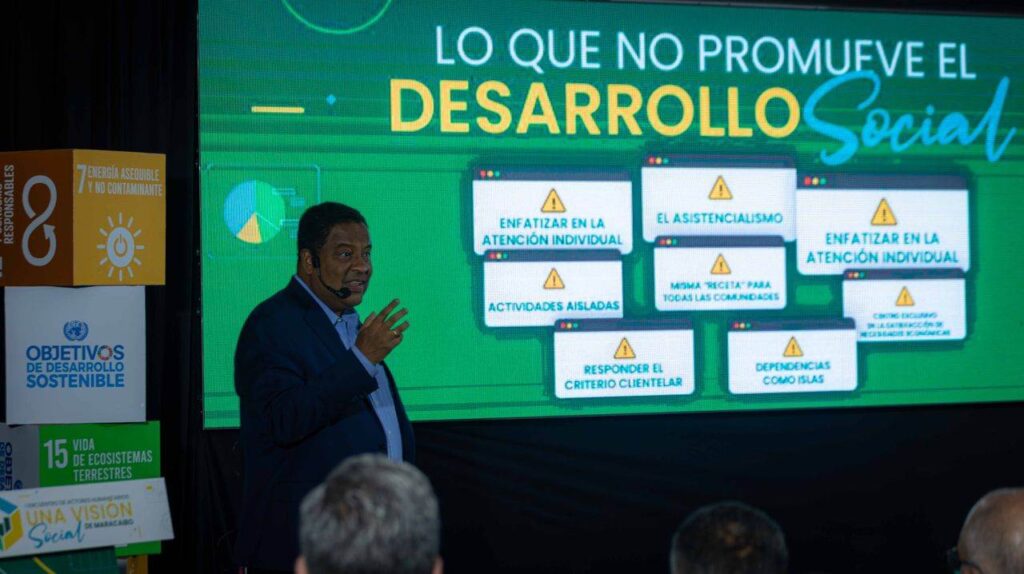 Participantes del I Encuentro de Actores Humanitarios “ganados” a participar en el desarrollo social de Maracaibo (FOTOS)