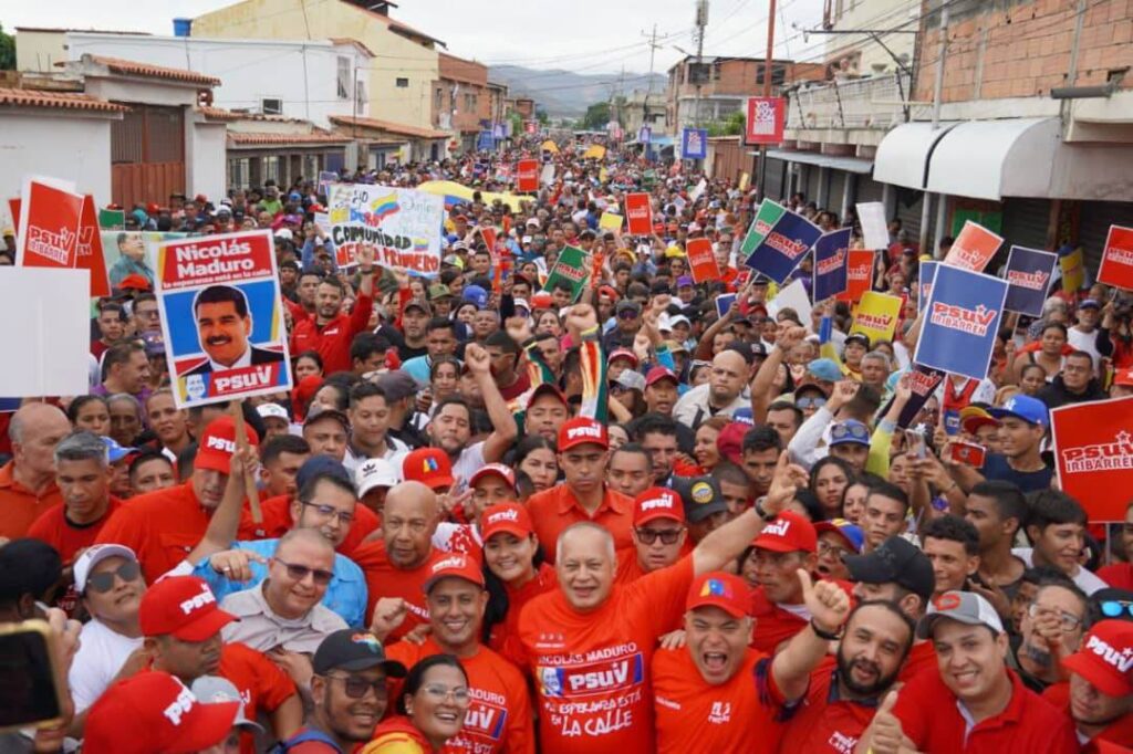 Diosdado Cabello encabeza multitudinaria movilización en respaldo al Presidente Maduro (FOTOS)