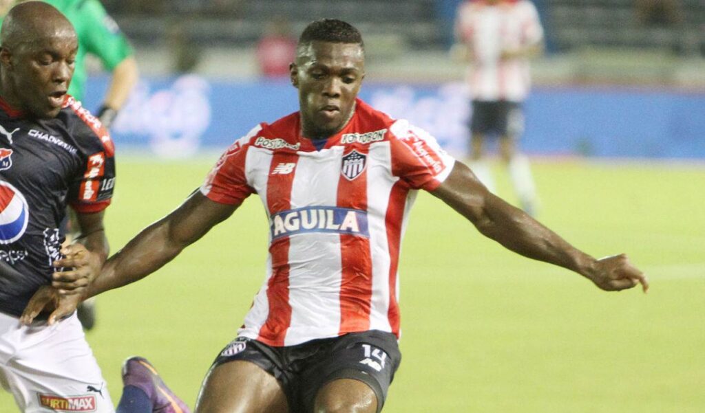 Exfutbolista Édison Toloza en estado grave tras accidente de moto en Cali