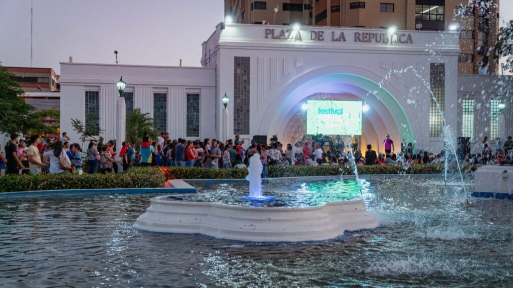 Alcaldía de Maracaibo celebrará este domingo 12 de mayo el Día de las Madres en la Plaza de la República