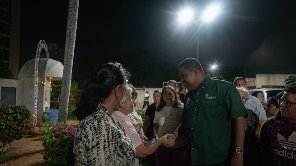 Palaima se ilumina gracias al pago de sus servicios ante la Alcaldía de Maracaibo
