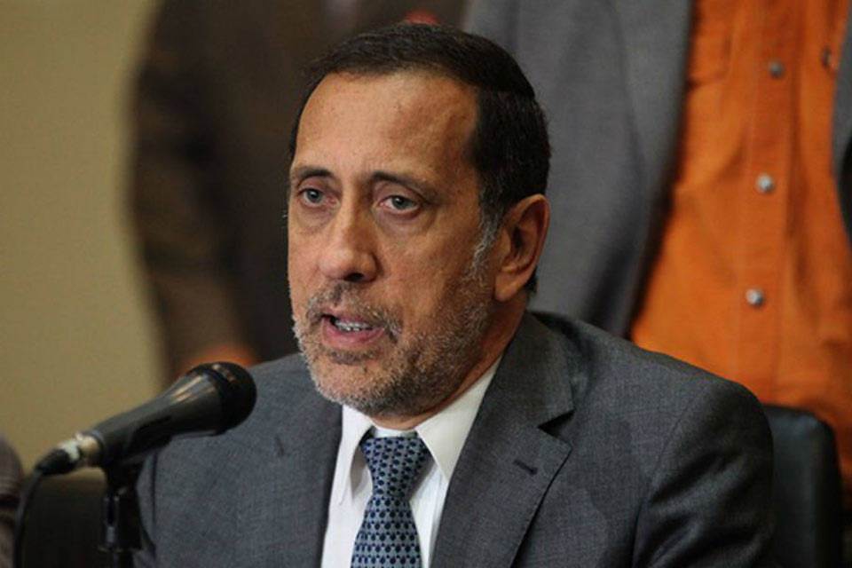 Economista José Guerra: “Si Edmundo González gana, tiene que aplicar un proceso agresivo para bajar la inflación”