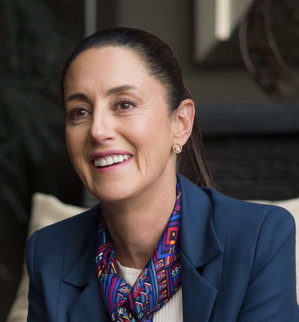¡DE IZQUIERDA! Claudia Sheinbaum es la primera mujer presidenta de México