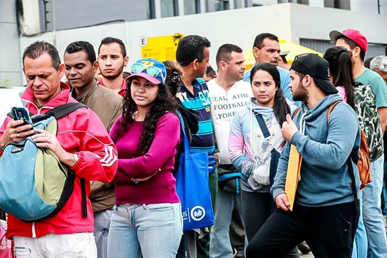 A partir del 2 de julio exigirán visa y pasaporte vigente a los venezolanos en Perú