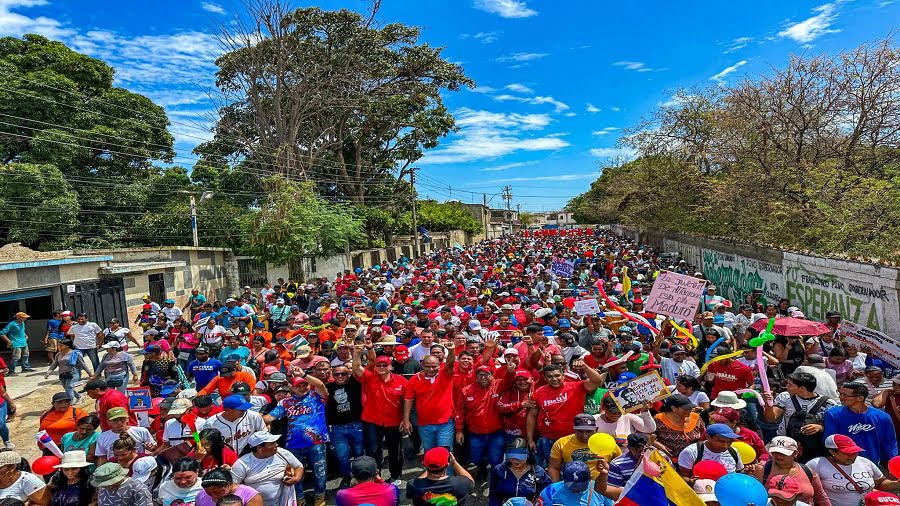 El pueblo de Cumaná se movilizó en apoyo al presidente Nicolás Maduro