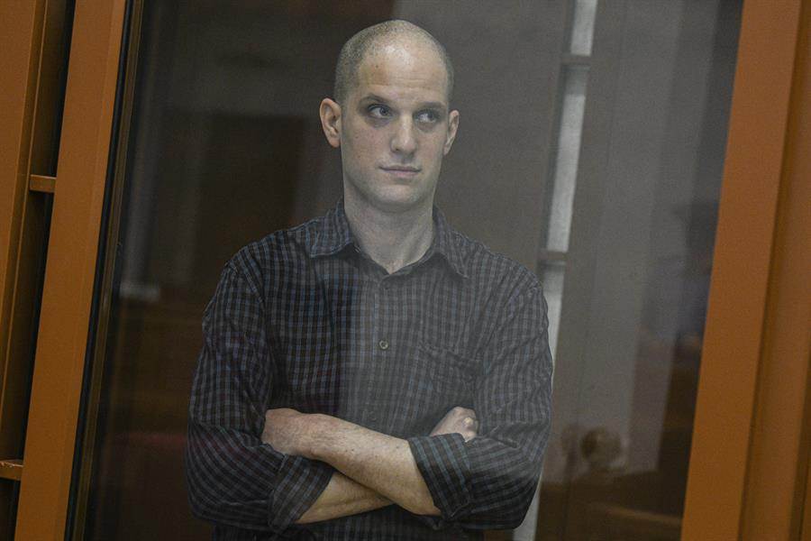 Rusia condena a 16 años al periodista estadounidense Evan Gershkovich por espionaje