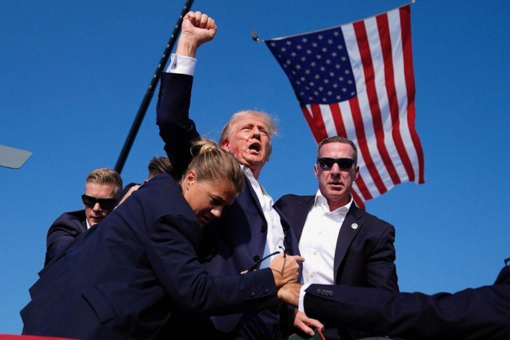 El Servicio Secreto sabía sobre el riesgo del tejado desde que le dispararon a Trump