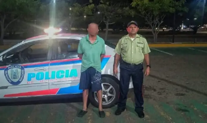 Detenido sujeto de 59 años por mostrar sus genitales en vía pública de Santa Lucía