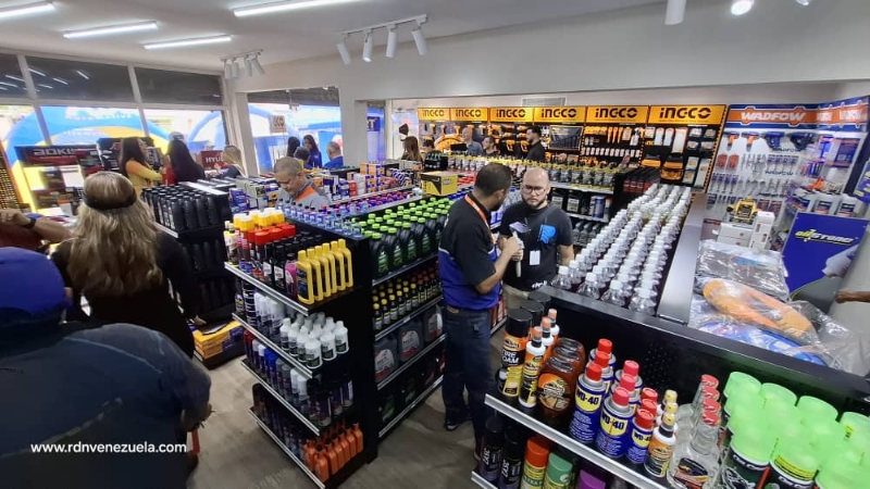 Multipartes R&P abre sus puertas con la visión de ser empresa líder en Maracaibo de autorepuestos y lubricantes