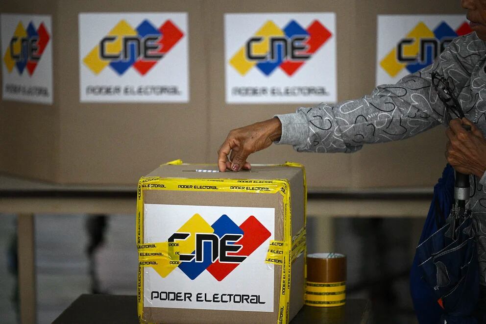 Cuba niega envió de informáticos a Venezuela a modificar resultados electorales